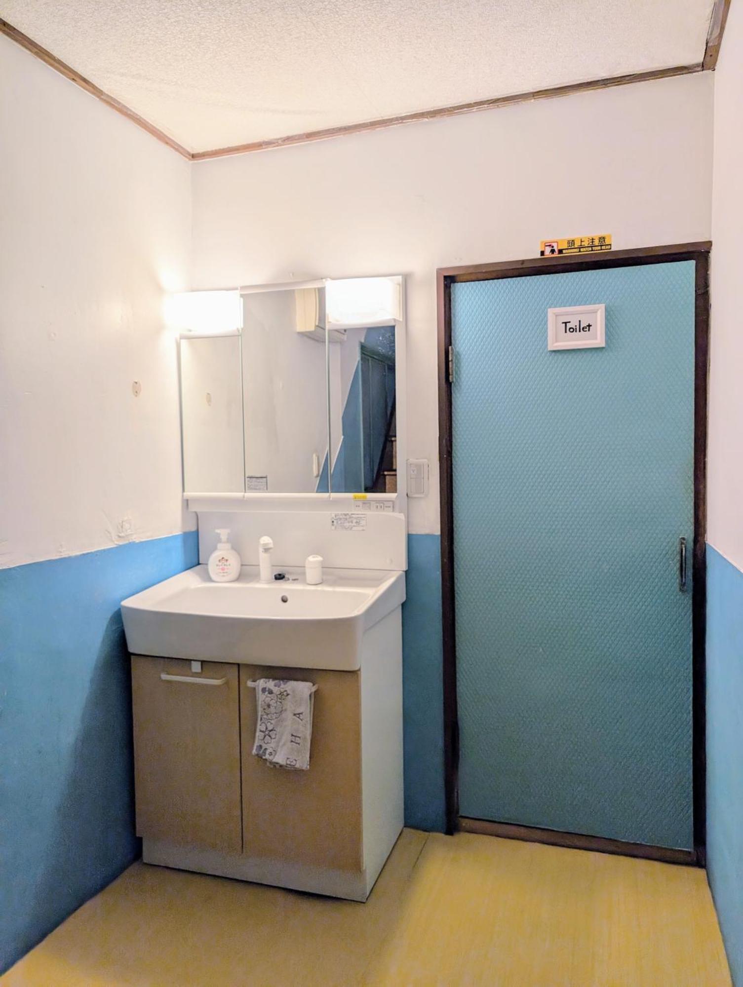 Hostel Blue Door ホステル ブルードア Nagoya Exterior foto